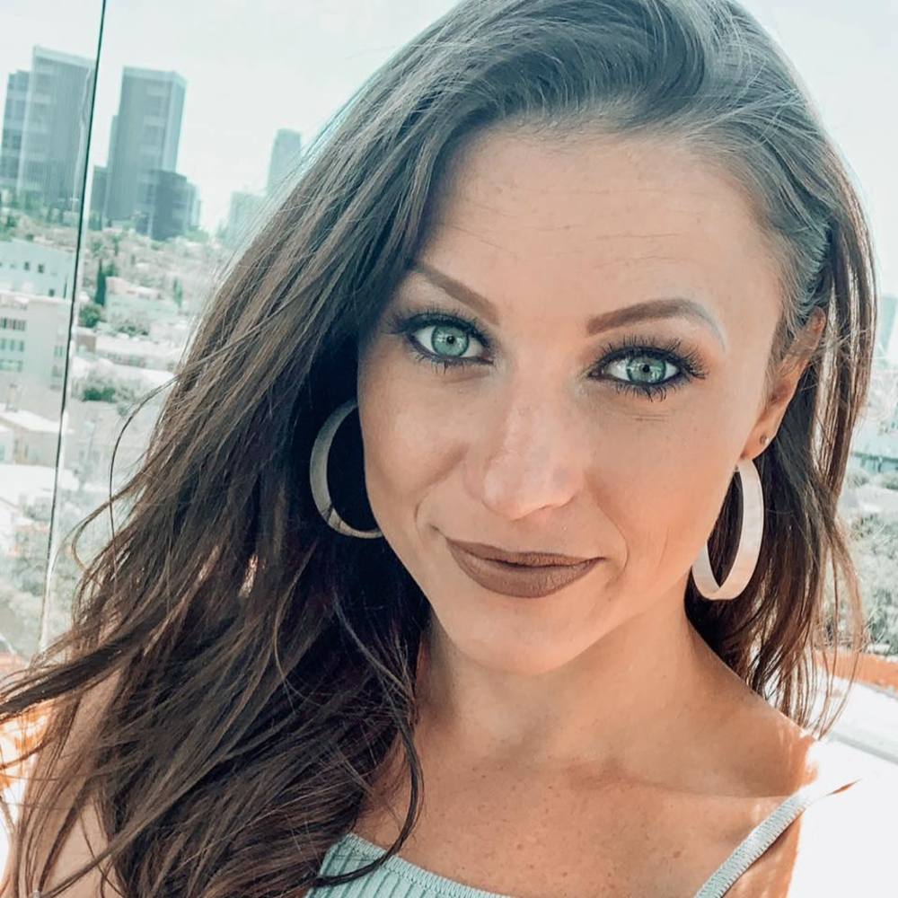 Meet your Posher, Ansley
